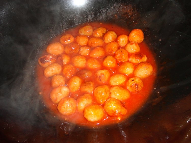 番茄酱煮鹌鹑蛋步骤8