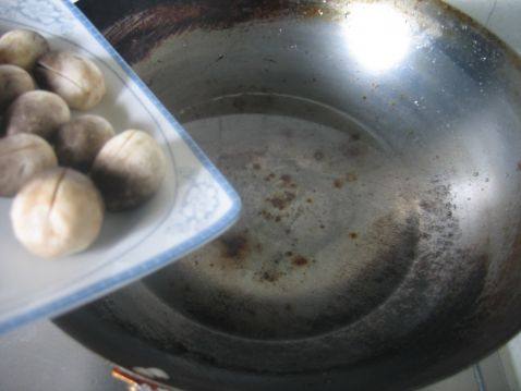 红扒鹌鹑蛋步骤6