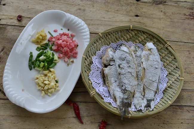 豆瓣鲫鱼步骤4