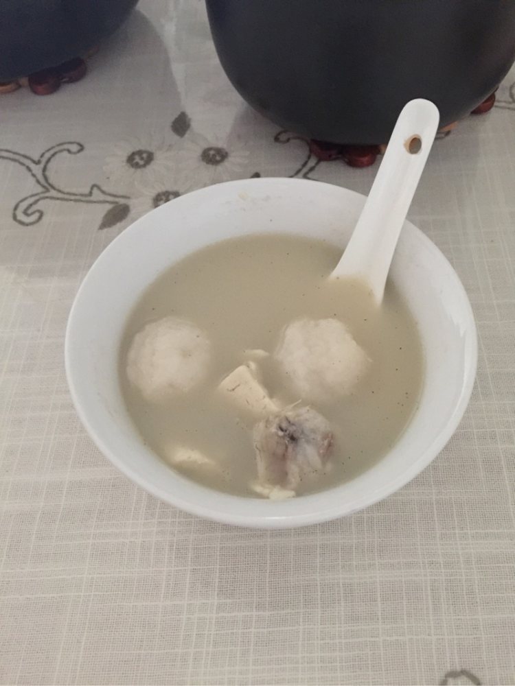 鲫鱼汤炖豆腐步骤7