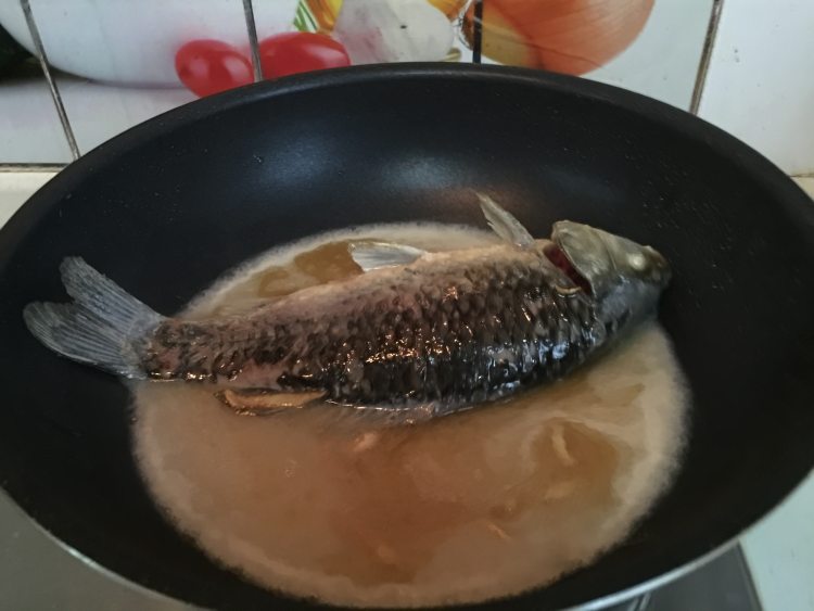 豆浆鲫鱼汤步骤7
