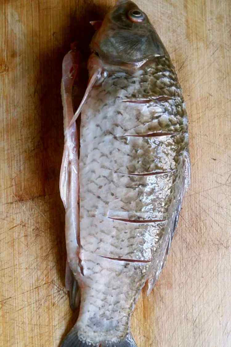 豆豉鲫鱼步骤2