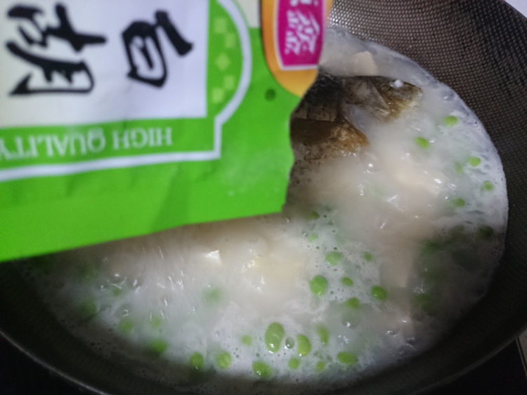 鲫鱼豆腐暖锅步骤11
