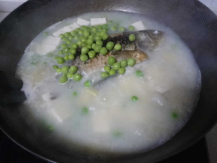 鲫鱼豆腐暖锅步骤10