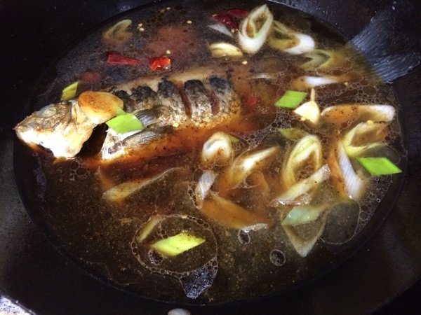 鲫鱼烧豆腐步骤6