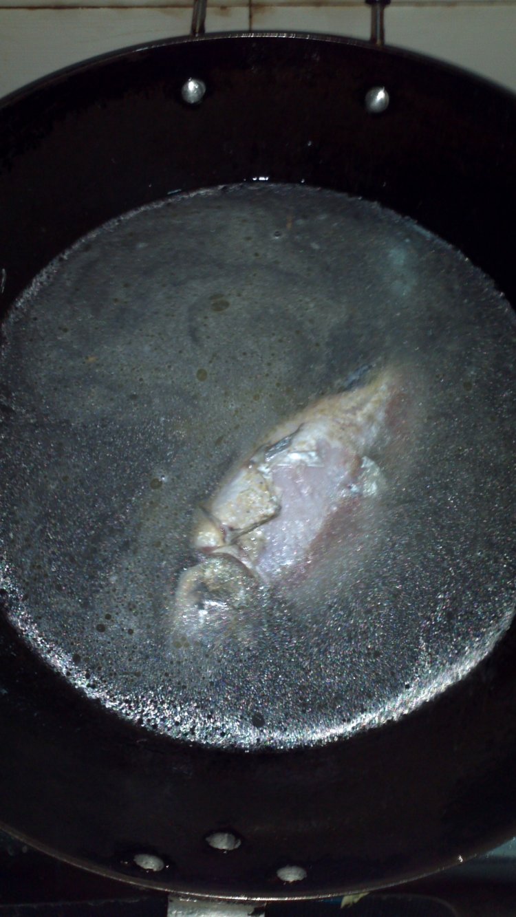 黄豆芽鲫鱼汤粥步骤5