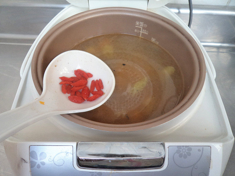 南瓜鲫鱼汤步骤9