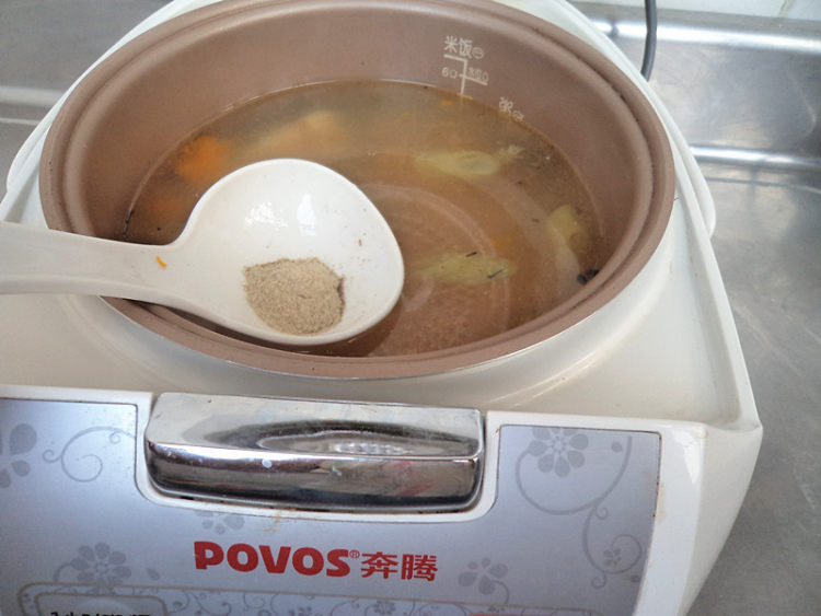 南瓜鲫鱼汤步骤8