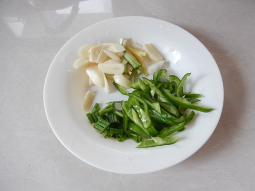 红烧鲫鱼豆腐步骤4