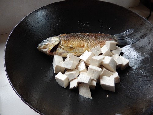 红烧鲫鱼豆腐步骤8