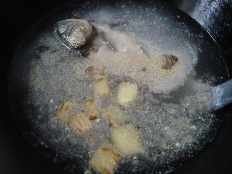 鲫鱼豆腐羹步骤4