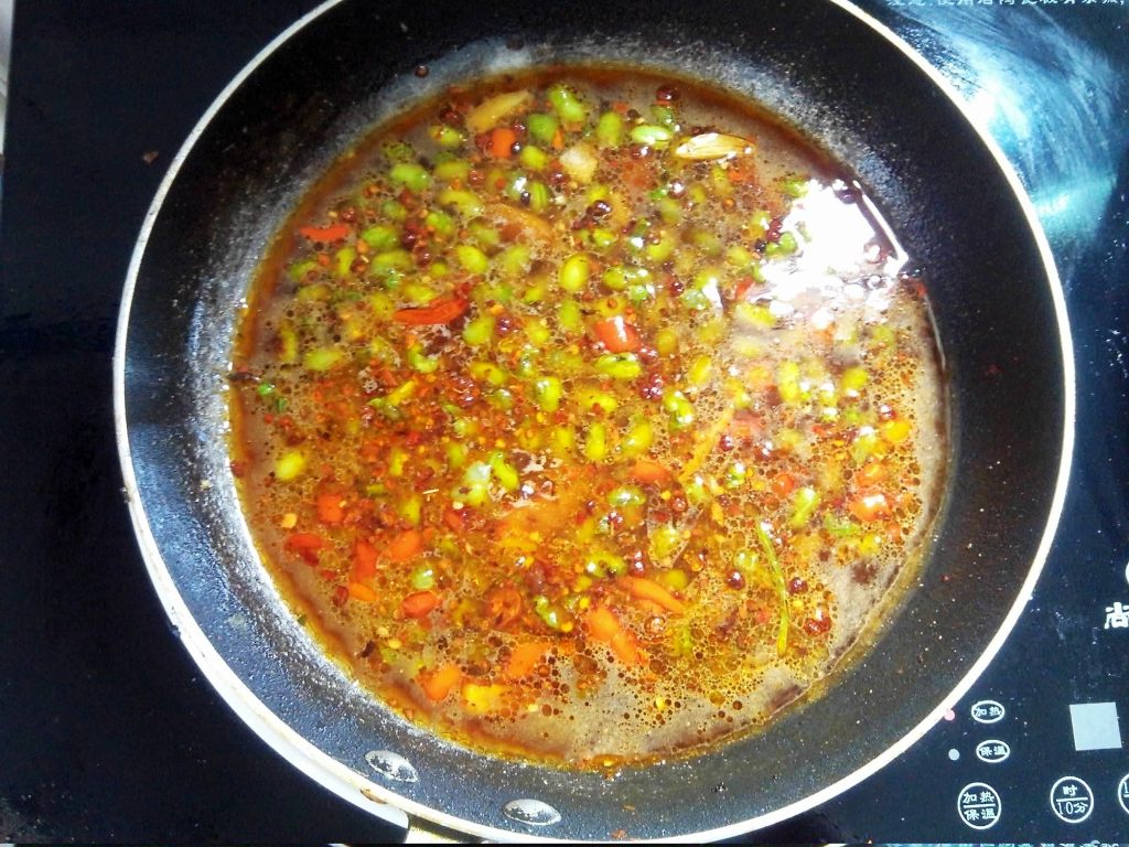 毛豆烧鲫鱼步骤6