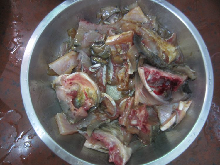 秋葵鲫鱼蒸饭步骤13