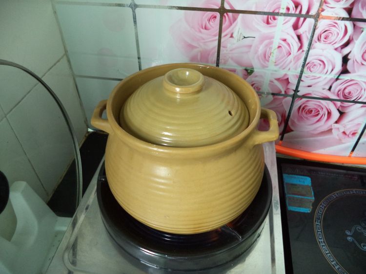 绵茵陈煲鲫鱼步骤9