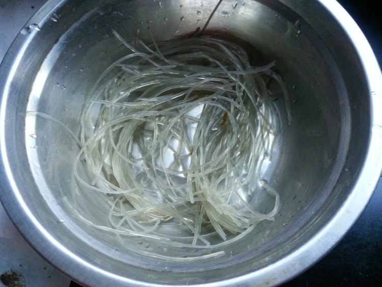 鲫鱼粉丝步骤1