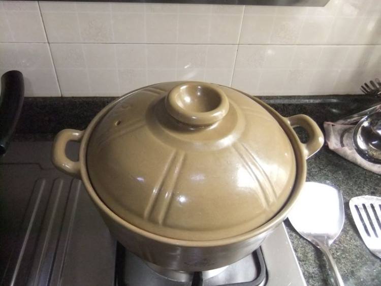 红豆鲫鱼猪骨汤步骤10
