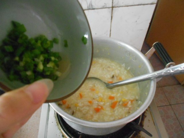 胡萝卜香菇鱼汤粥步骤12