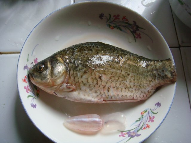 红绕豆腐鱼步骤2
