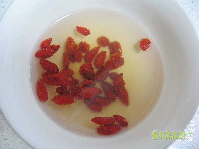 私房鲫鱼炖豆腐步骤3