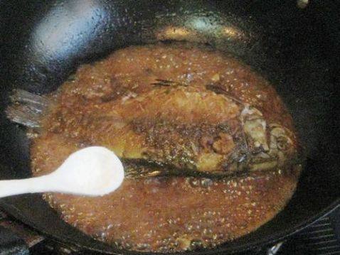 包瓜肉糜嵌鲫鱼步骤8