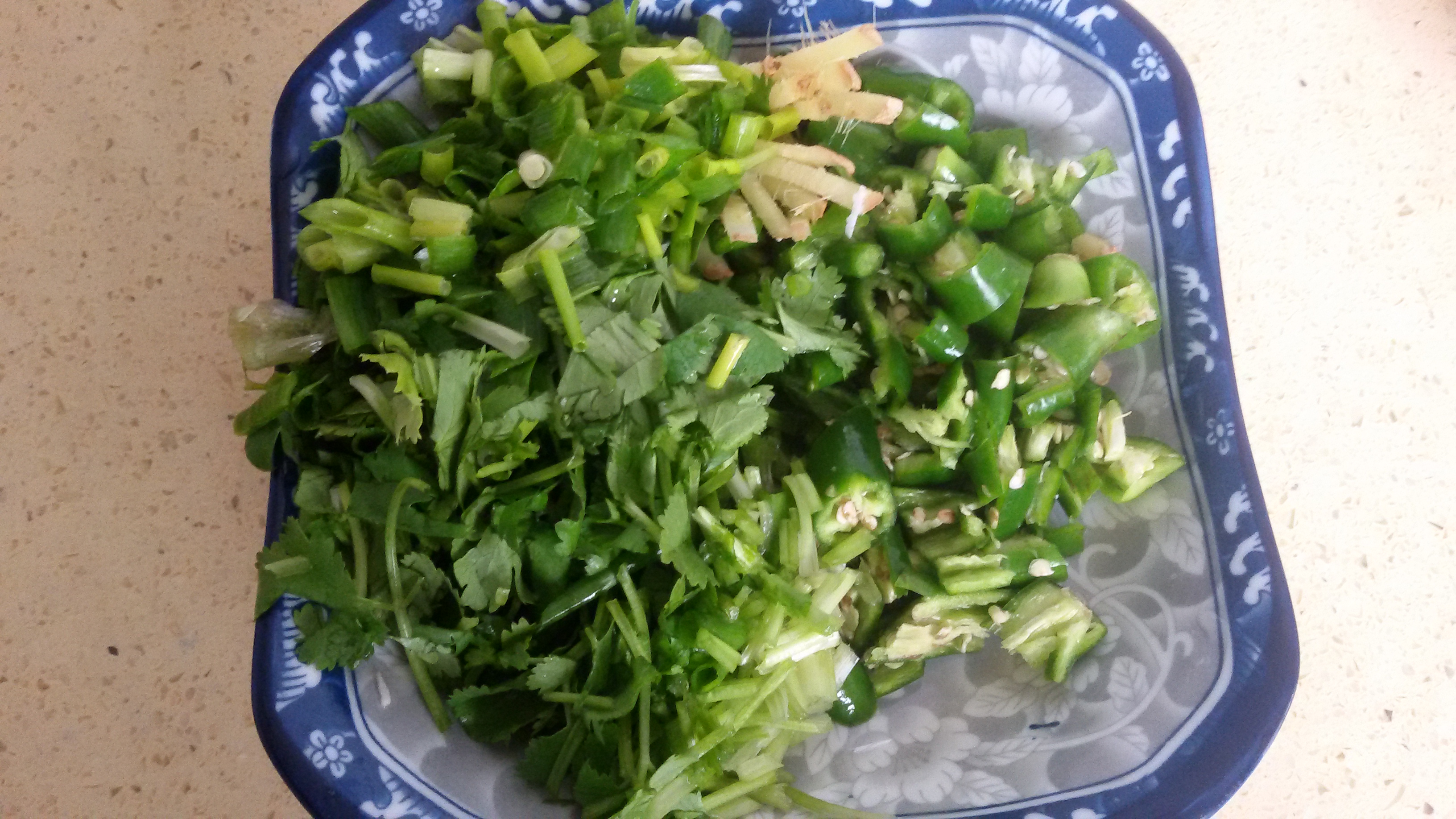 香菜豆豉鱼步骤3