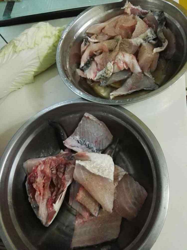 微麻辣水煮鱼步骤1
