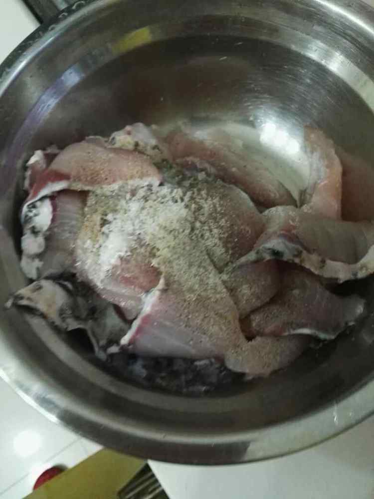 三鲜溜鱼片步骤1