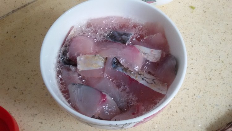 椒香豆瓣鱼步骤2