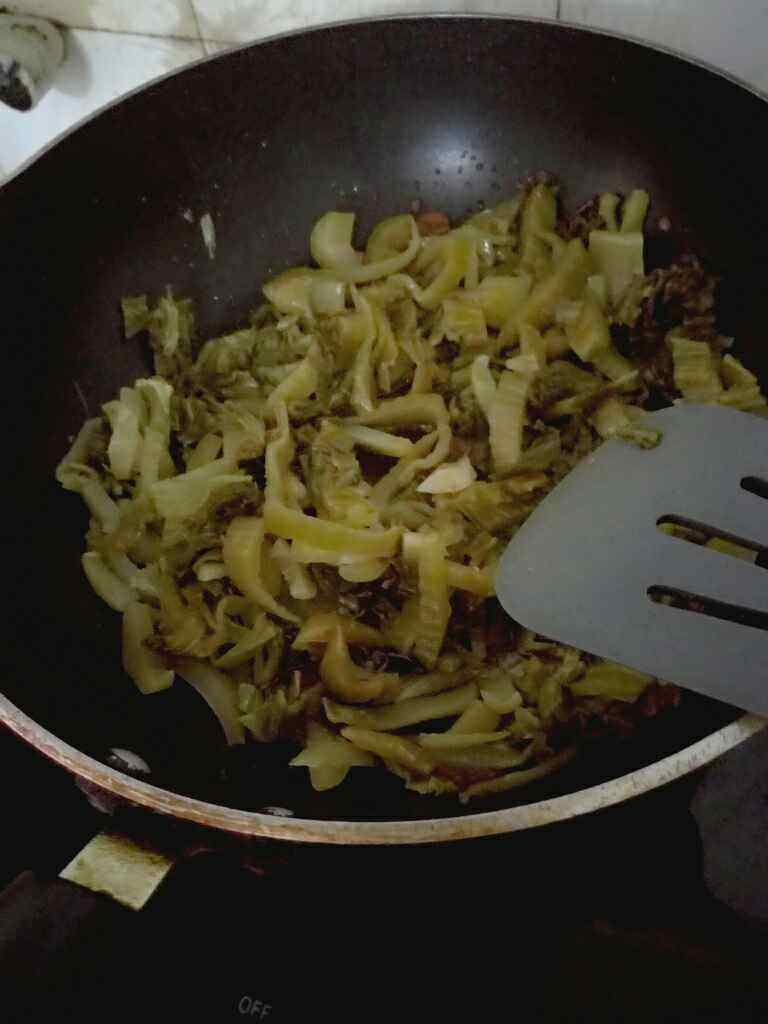 豆瓣酱版酸菜鱼步骤6