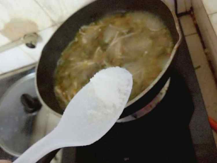 豆瓣酱版酸菜鱼步骤10