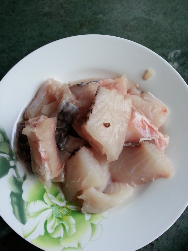 糖醋炒鱼步骤1
