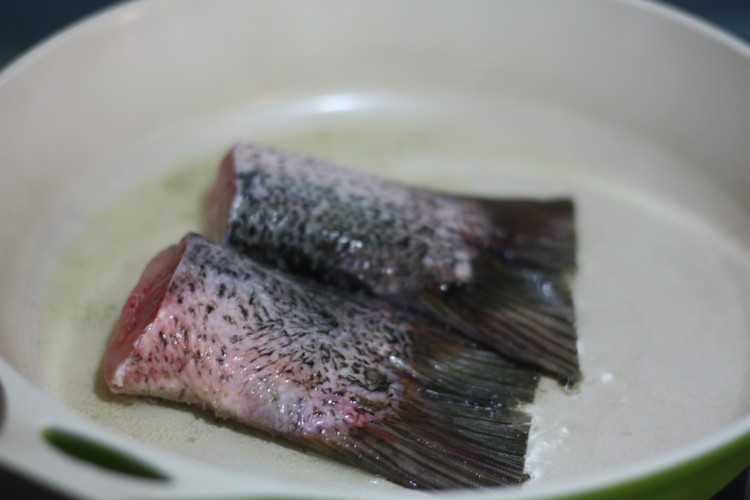 豆腐鱼汤步骤2