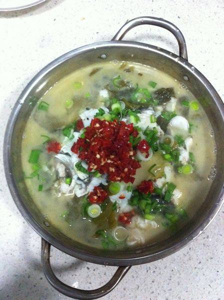 剁椒酸菜鱼步骤8