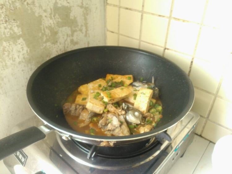 豆腐烧草鱼段步骤9