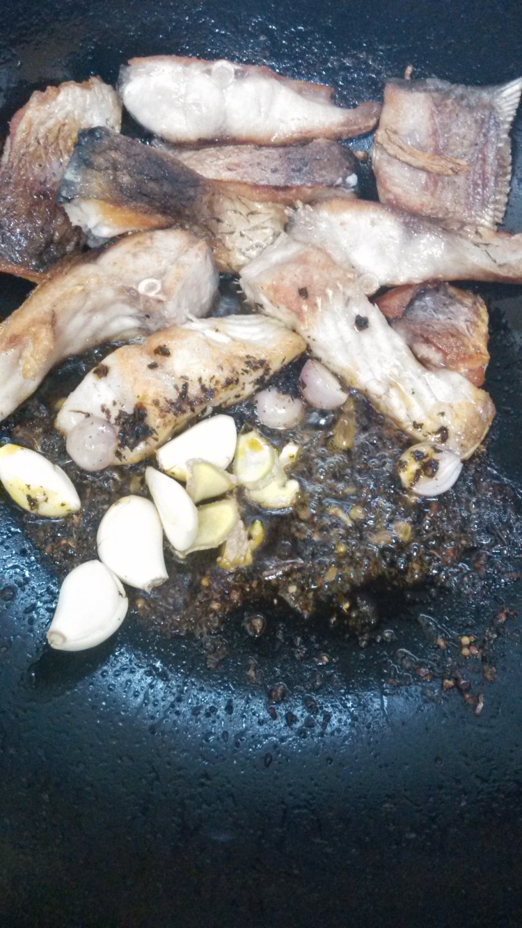 紫苏酱烧鱼块步骤9