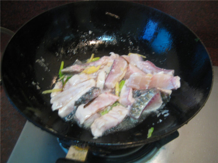 草鱼冻步骤7