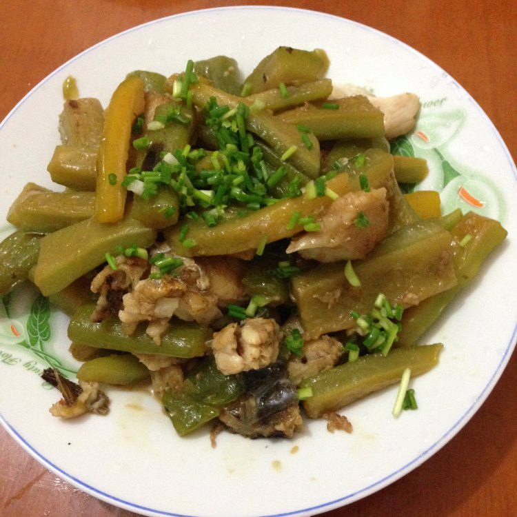 草鱼焖凉瓜步骤9