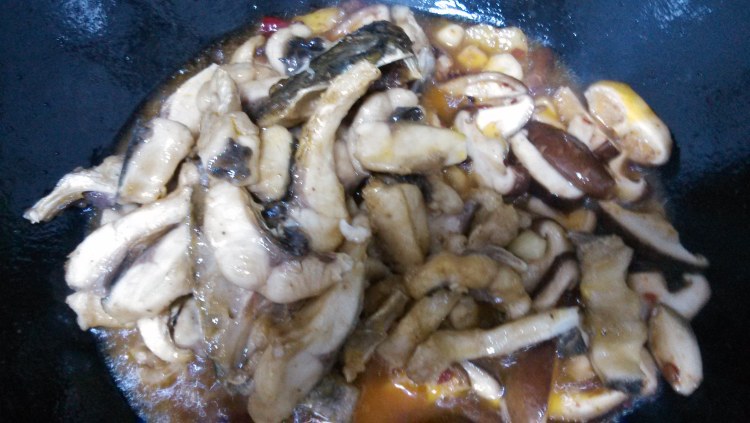 香菇烧鱼步骤7