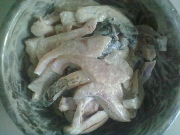 菌类红烧鱼步骤2