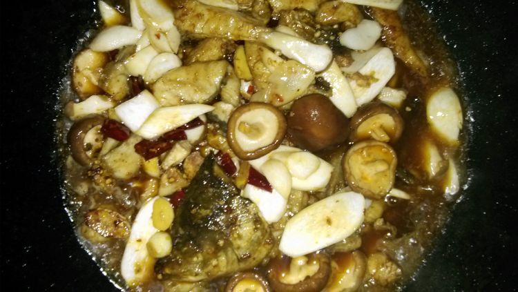 菌类红烧鱼步骤9
