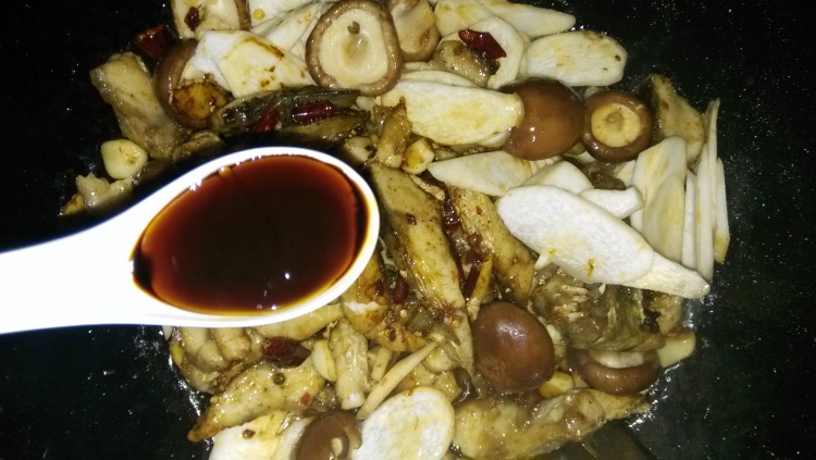 菌类红烧鱼步骤8