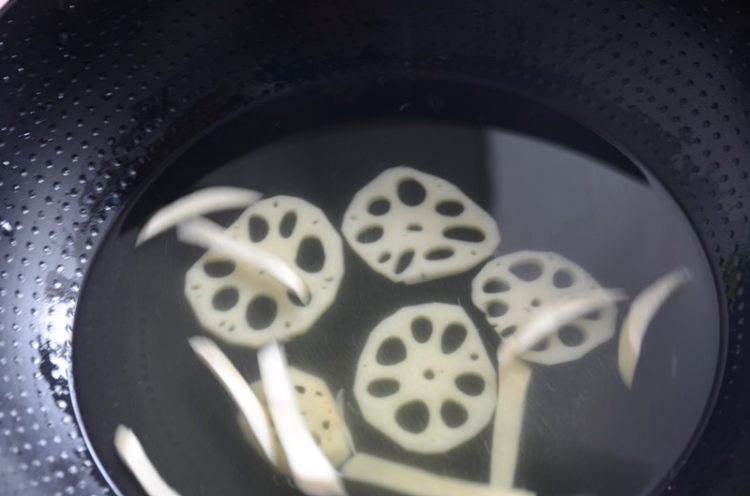 荷塘月色步骤9