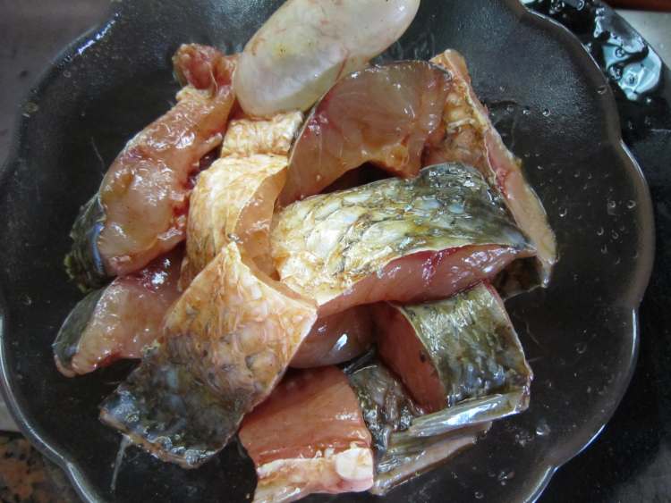 豆豉烧鱼块步骤2