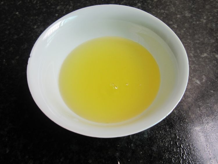 茶油煮鱼步骤3