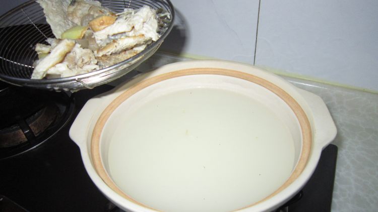 浓汤鱼肉丸步骤10
