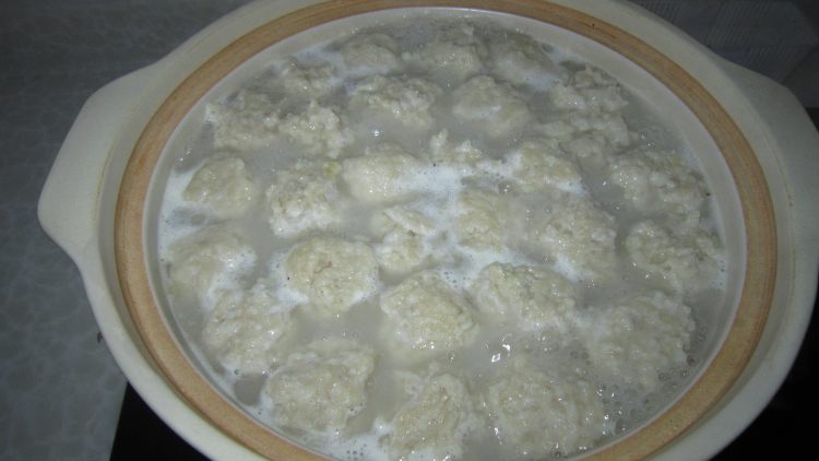 浓汤鱼肉丸步骤11