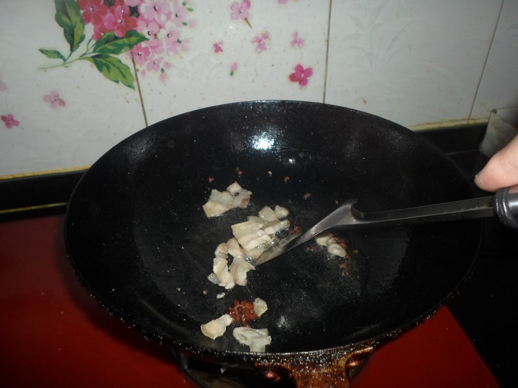 清炖草鱼步骤3