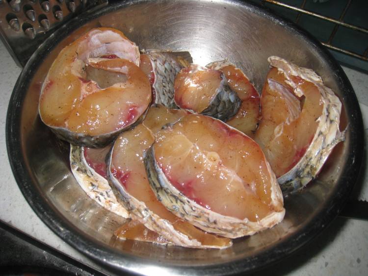 五香炸鱼步骤2