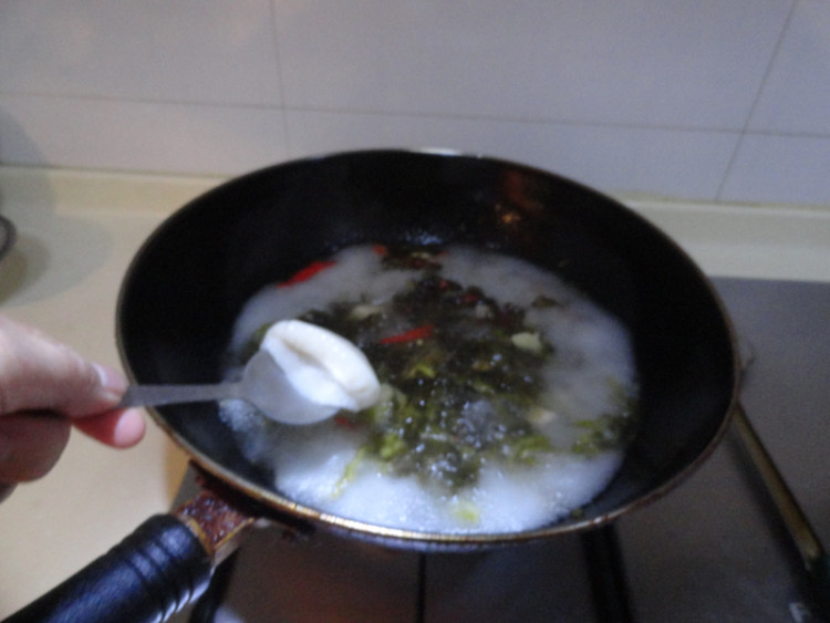 酸菜片片鱼步骤13