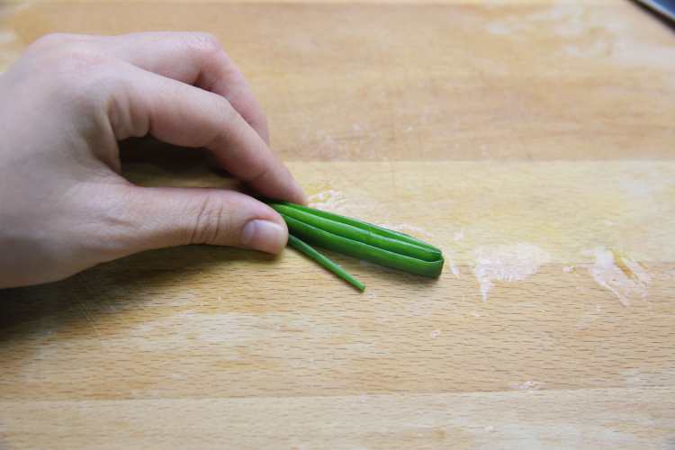 daogrs食谱之清蒸鲈鱼步骤8